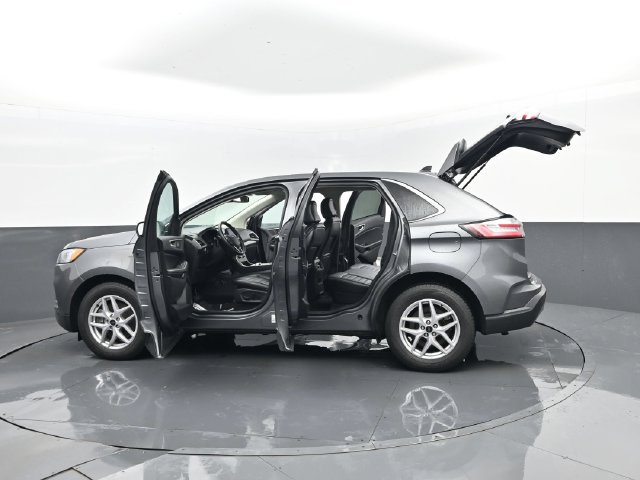 Used 2024 Ford Edge SEL AWD/4WD image 30