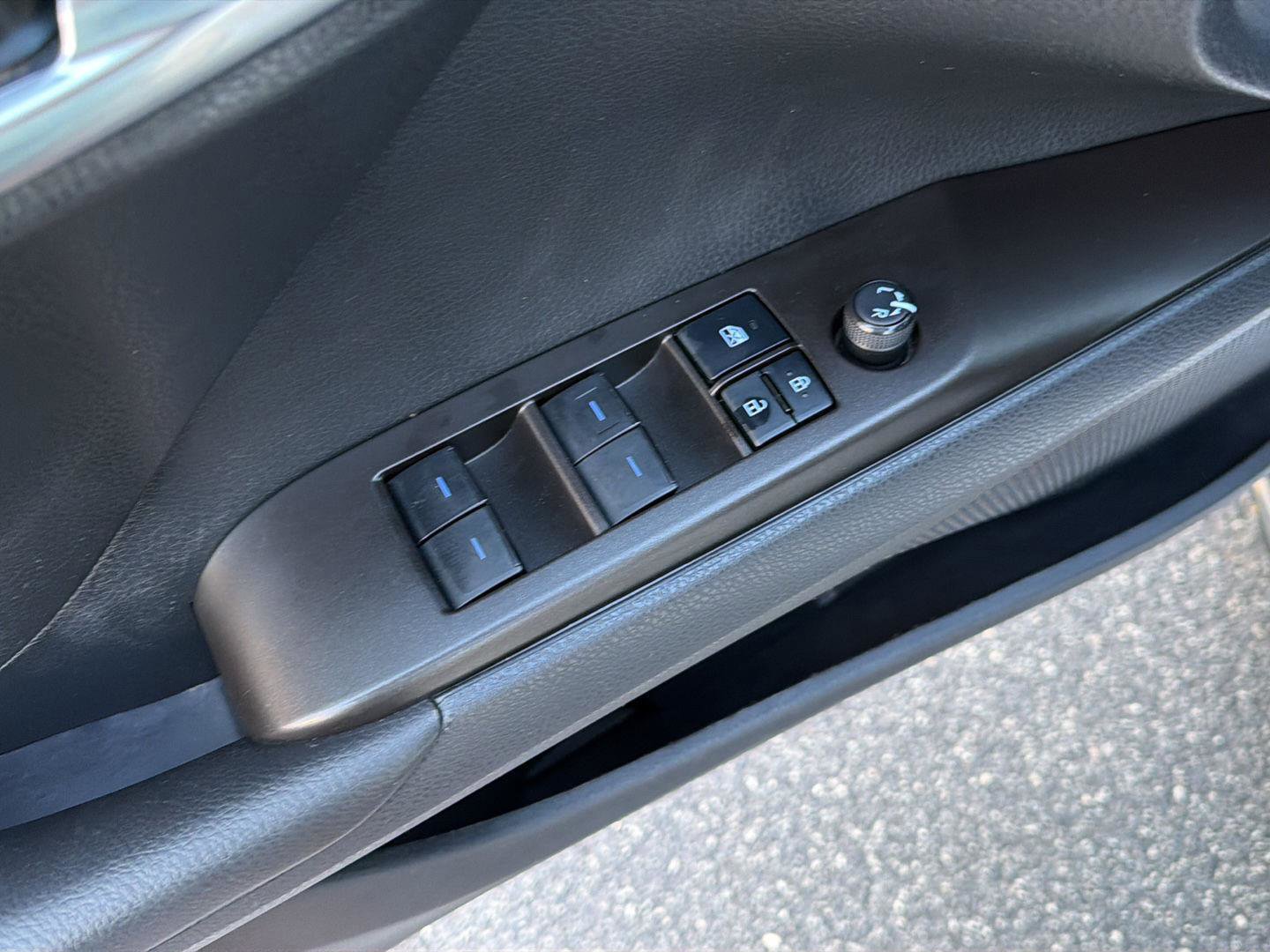 Used 2022 Toyota Camry TRD FWD image 31