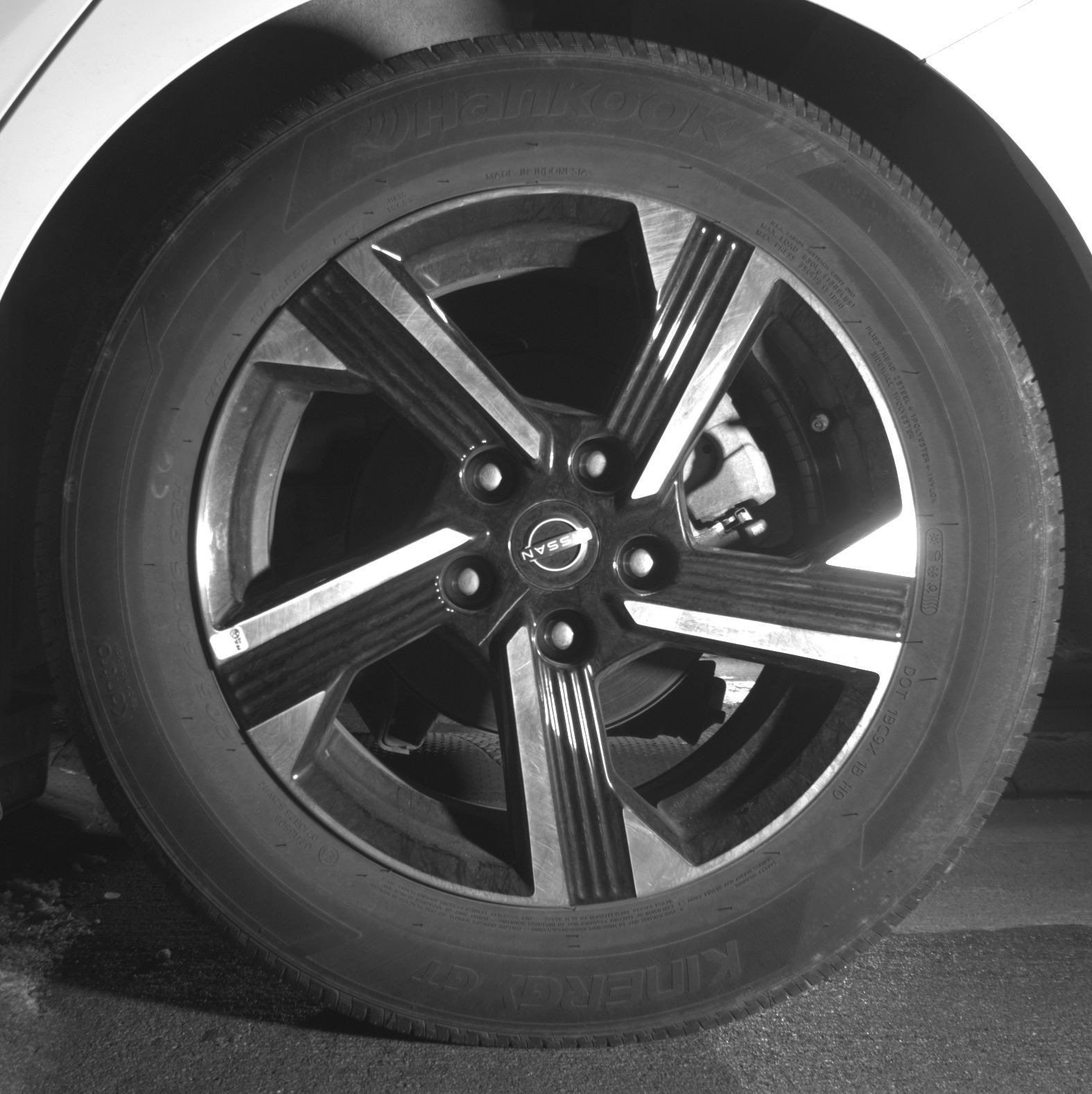 Used 2025 Nissan Sentra SV FWD image 11