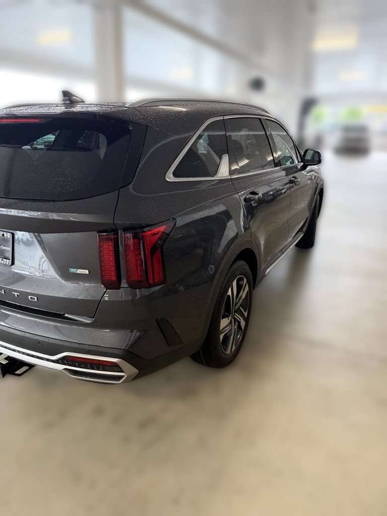 Certified 2022 Kia Sorento EX w/ Panoramic Sunroof Package AWD/4WD image 7