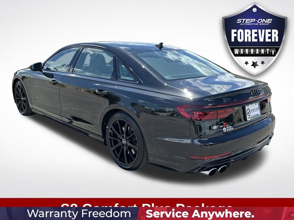 Used 2024 Audi S8 AWD/4WD image 5