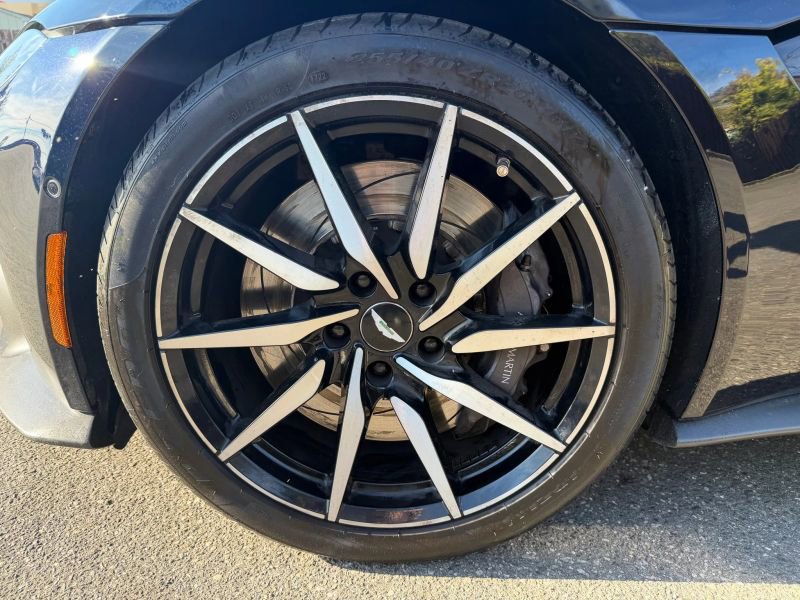 Used 2020 Aston Martin V8 Vantage Coupe image 29