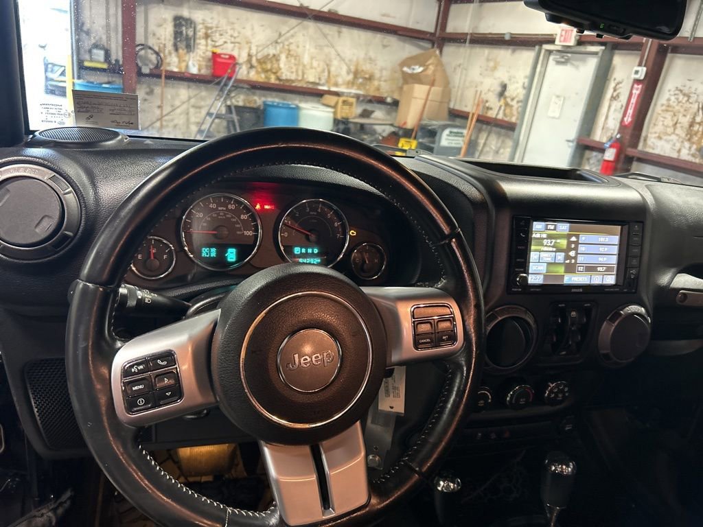 Used 2016 Jeep Wrangler Unlimited Sport image 14