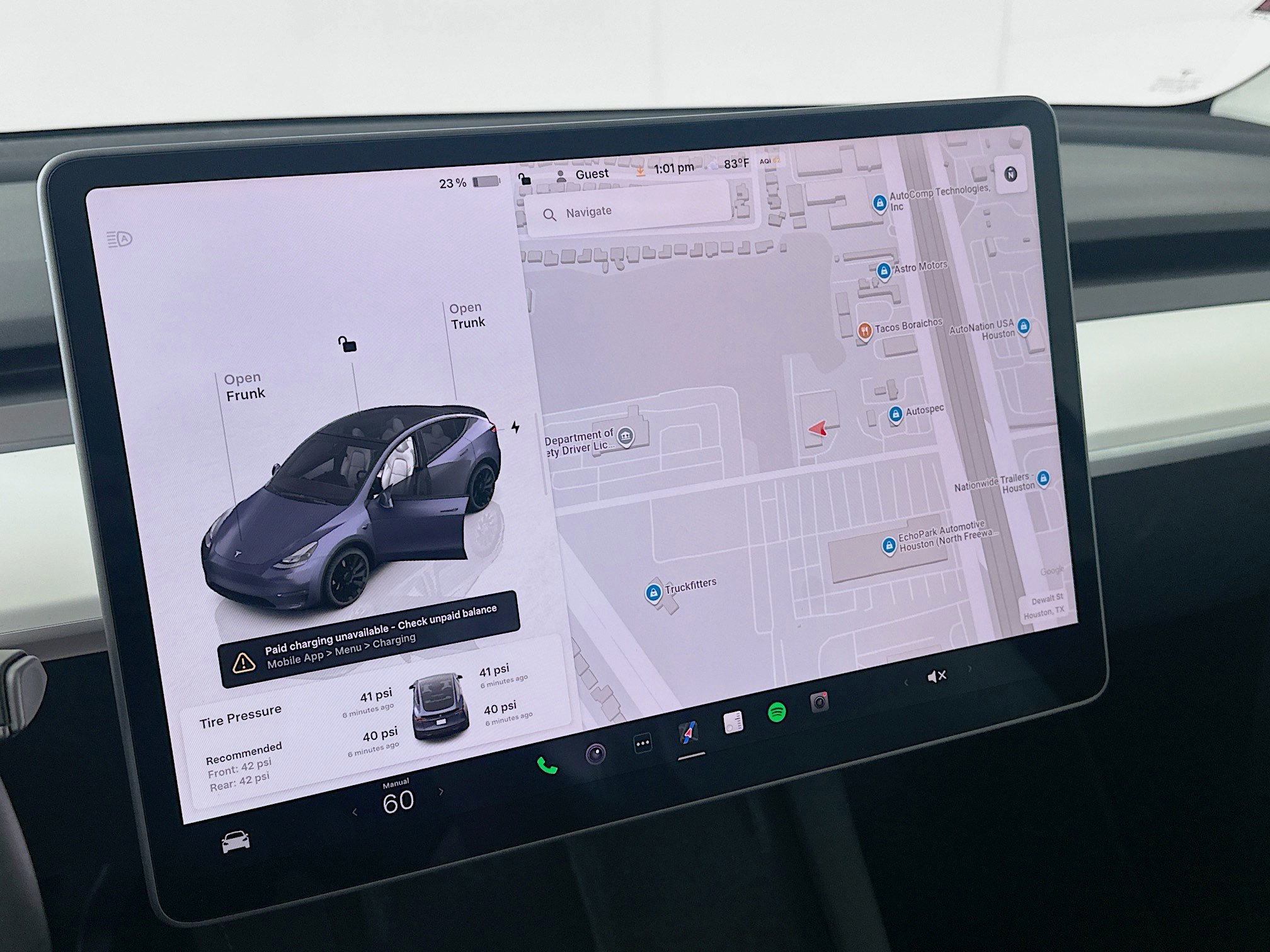 Used 2023 Tesla Model Y Performance image 21