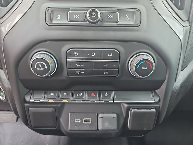 Used 2022 Chevrolet Silverado 1500 Custom AWD/4WD image 27