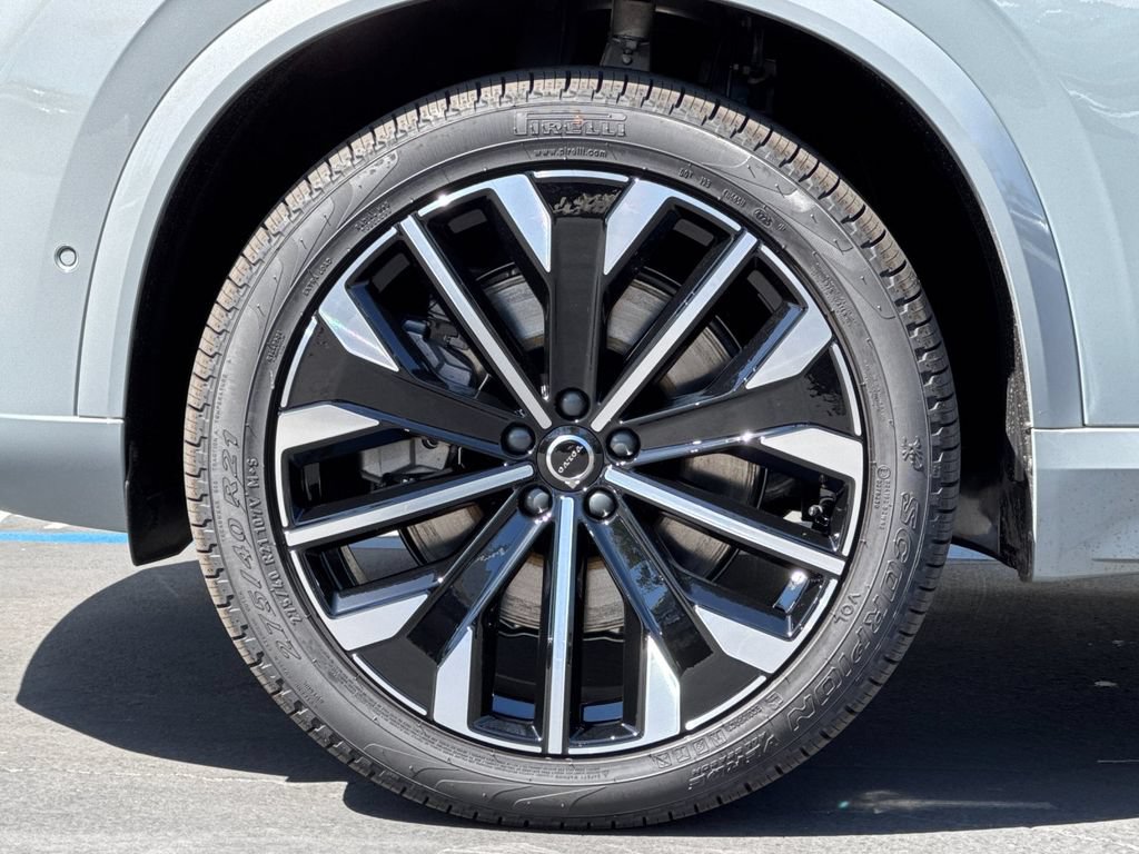 New 2026 Volvo XC90 T8 Plus AWD/4WD image 26
