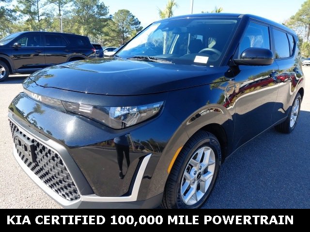 Certified 2025 Kia Soul LX w/ LX Technology Package image 2