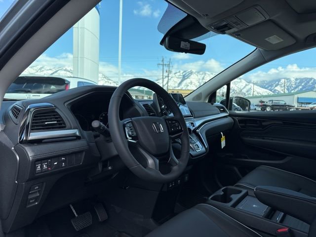 New 2026 Honda Odyssey Touring image 10
