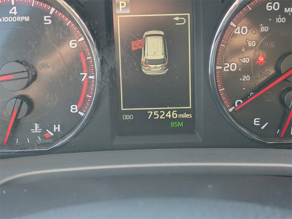 Used 2016 Toyota RAV4 SE image 28