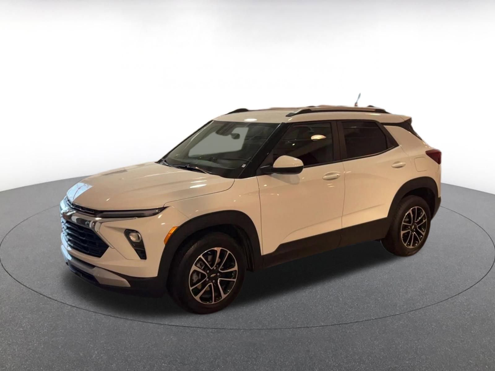 Used 2025 Chevrolet TrailBlazer LT image 8