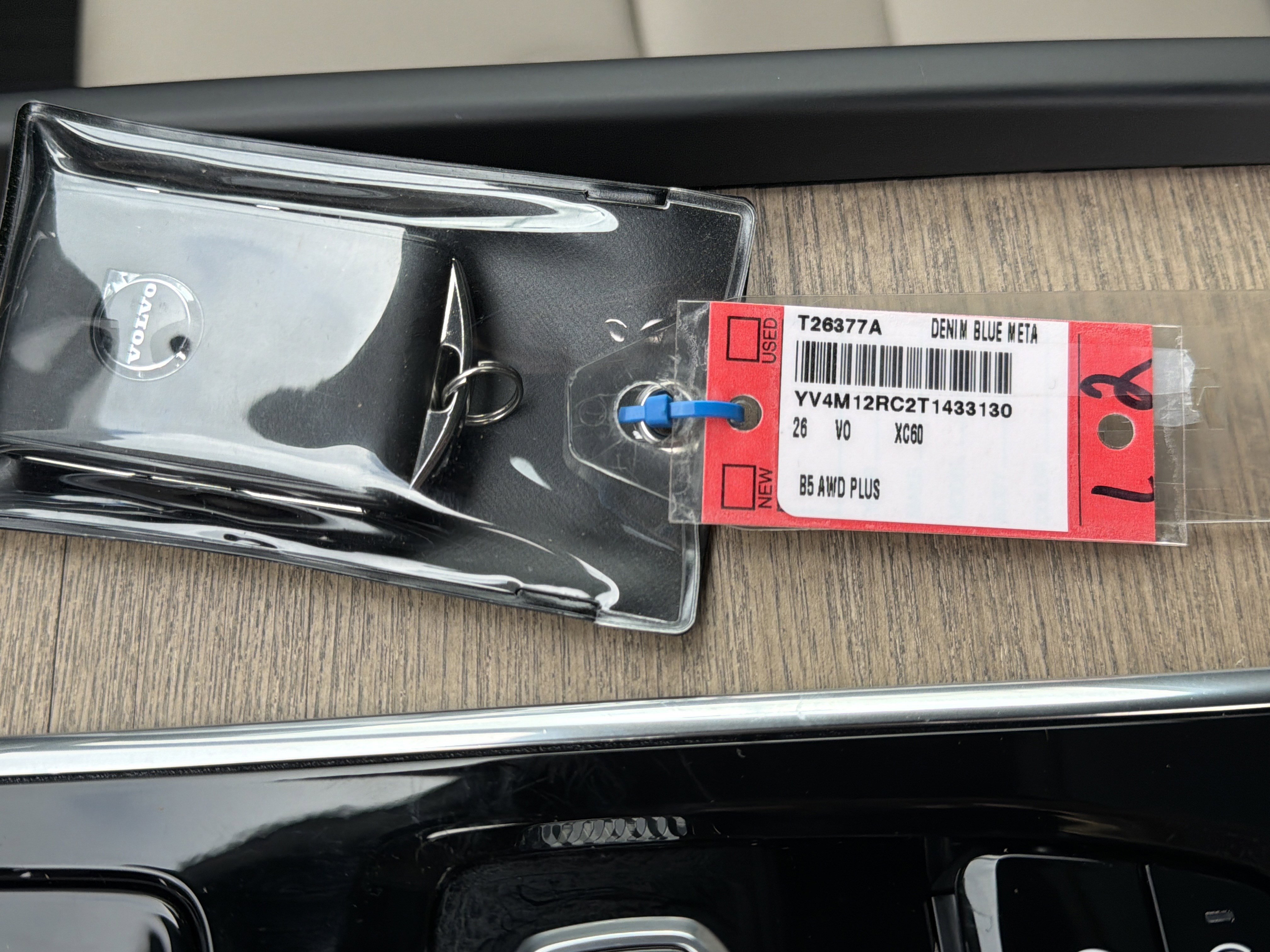 Used 2026 Volvo XC60 B5 Plus w/ Protection Package Premier image 38