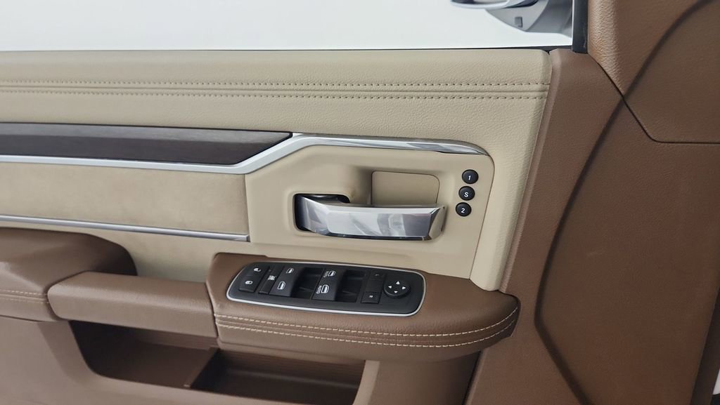 Used 2022 RAM 3500 Laramie w/ Safety Group B image 15