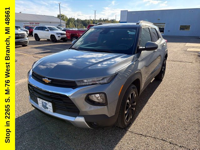 Used 2023 Chevrolet TrailBlazer LT w/ Convenience Package AWD/4WD image 6