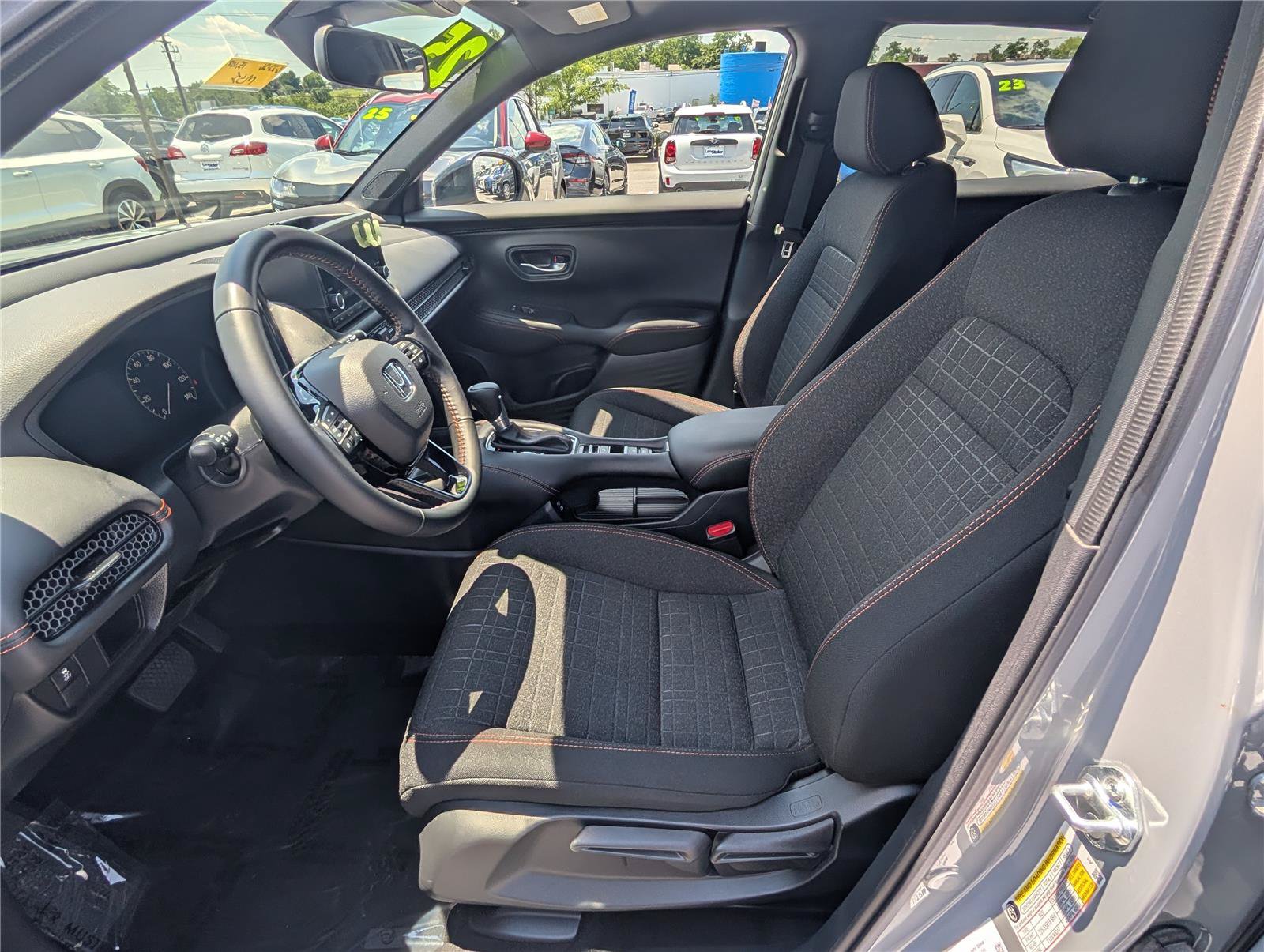 Used 2025 Honda HR-V Sport image 16