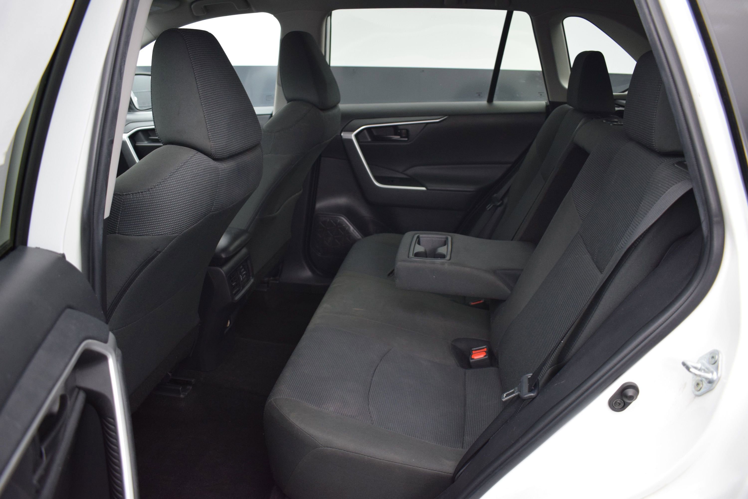 Used 2023 Toyota RAV4 LE FWD image 12