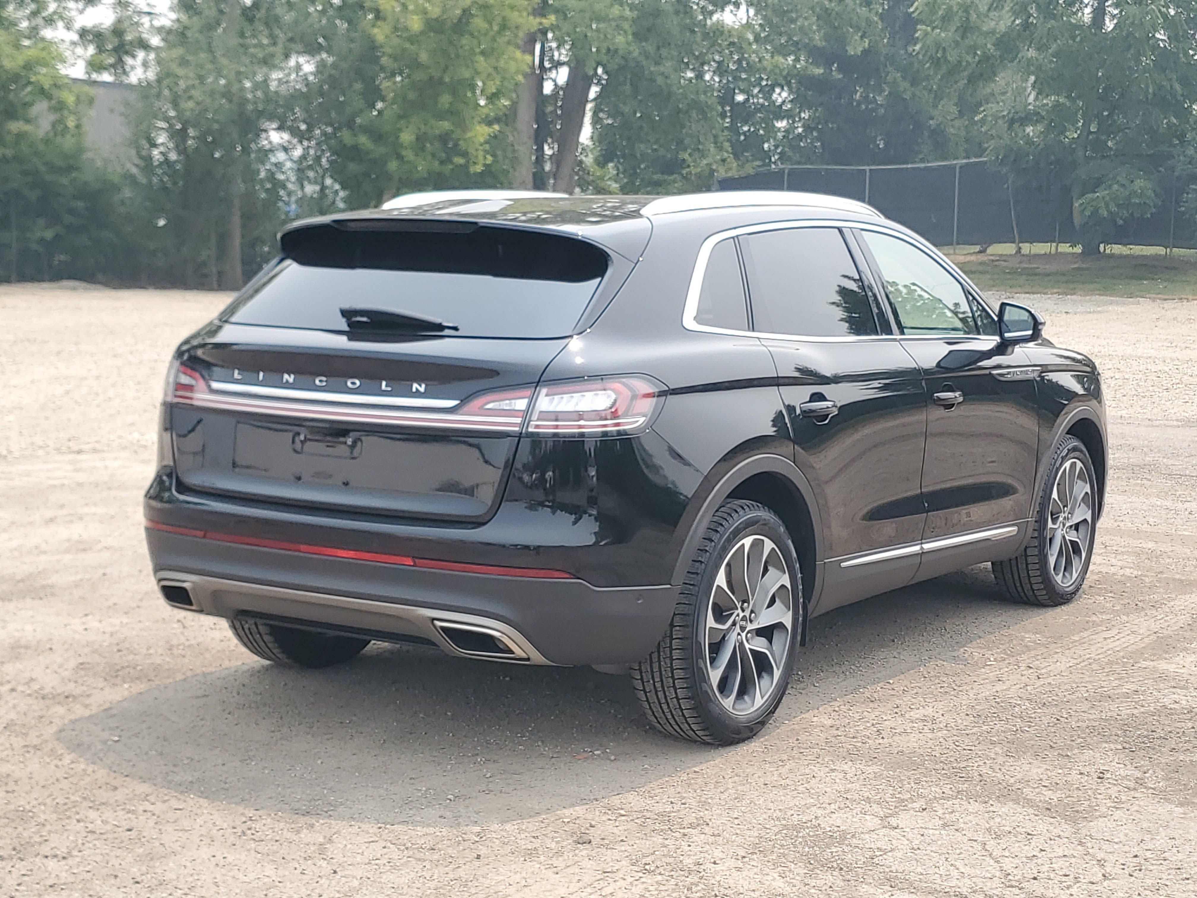 Used 2023 Lincoln Nautilus Reserve w/ Equipment Group 201A AWD/4WD image 6