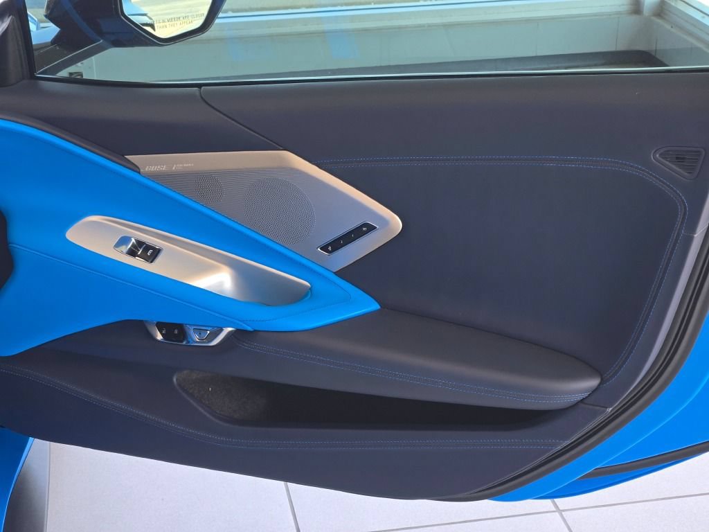 Used 2021 Chevrolet Corvette Stingray Premium Cpe w/ Z51 Performance Package RWD image 6