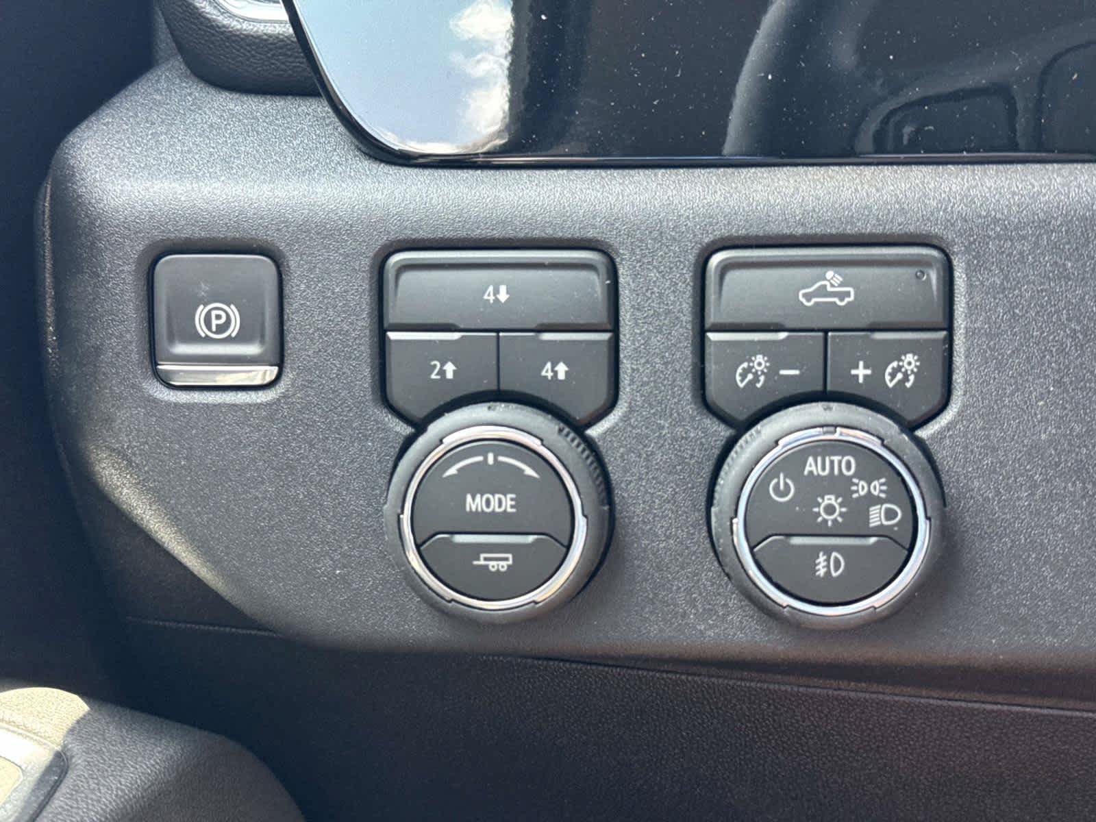 New 2026 Chevrolet Silverado 3500 LT AWD/4WD image 13