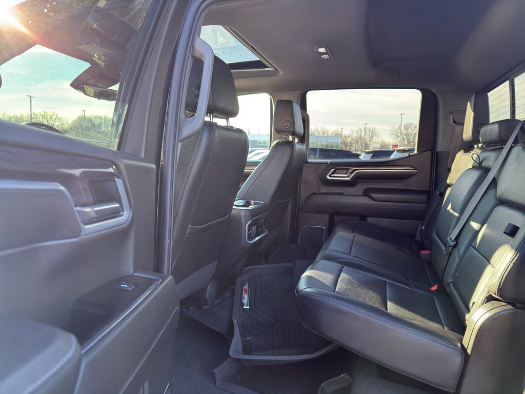 Used 2022 Chevrolet Silverado 1500 LTZ w/ LTZ Premium Package image 30