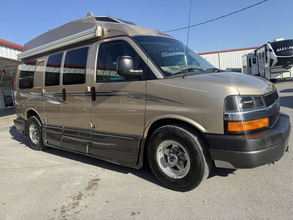 Used 2011 Chevrolet Express 2500 w/ Power Package RWD image 26