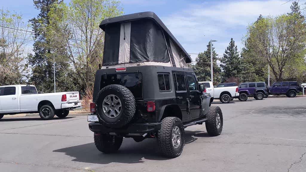 Used 2017 Jeep Wrangler Unlimited Rubicon w/ Connectivity Group AWD/4WD image 8