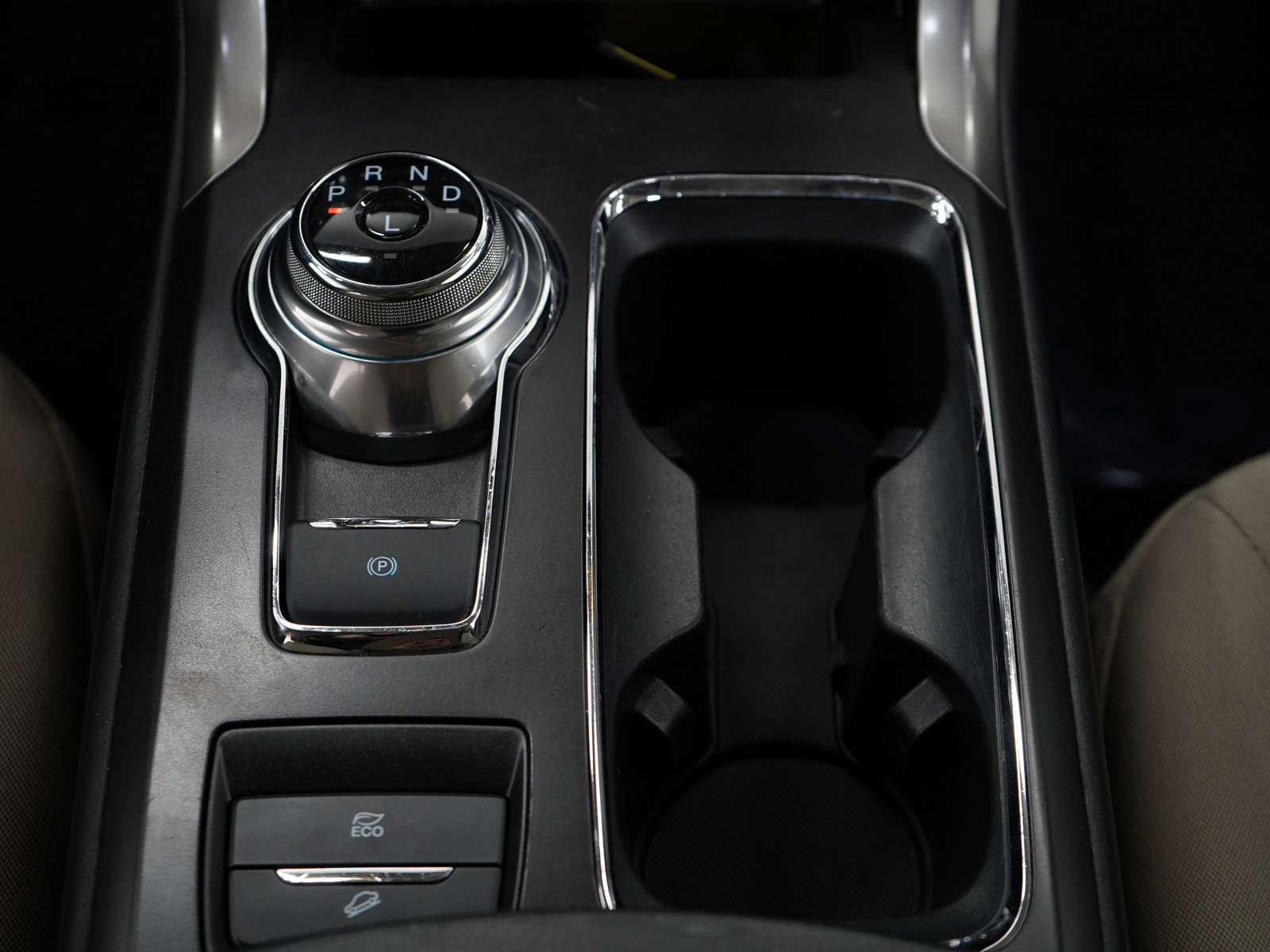 Used 2018 Ford Fusion S image 18