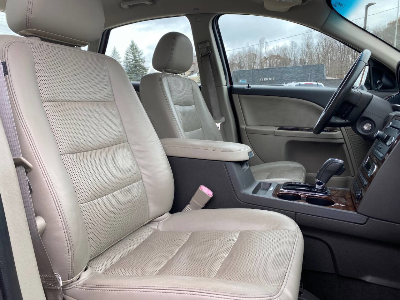 Used 2009 Ford Taurus Limited image 17