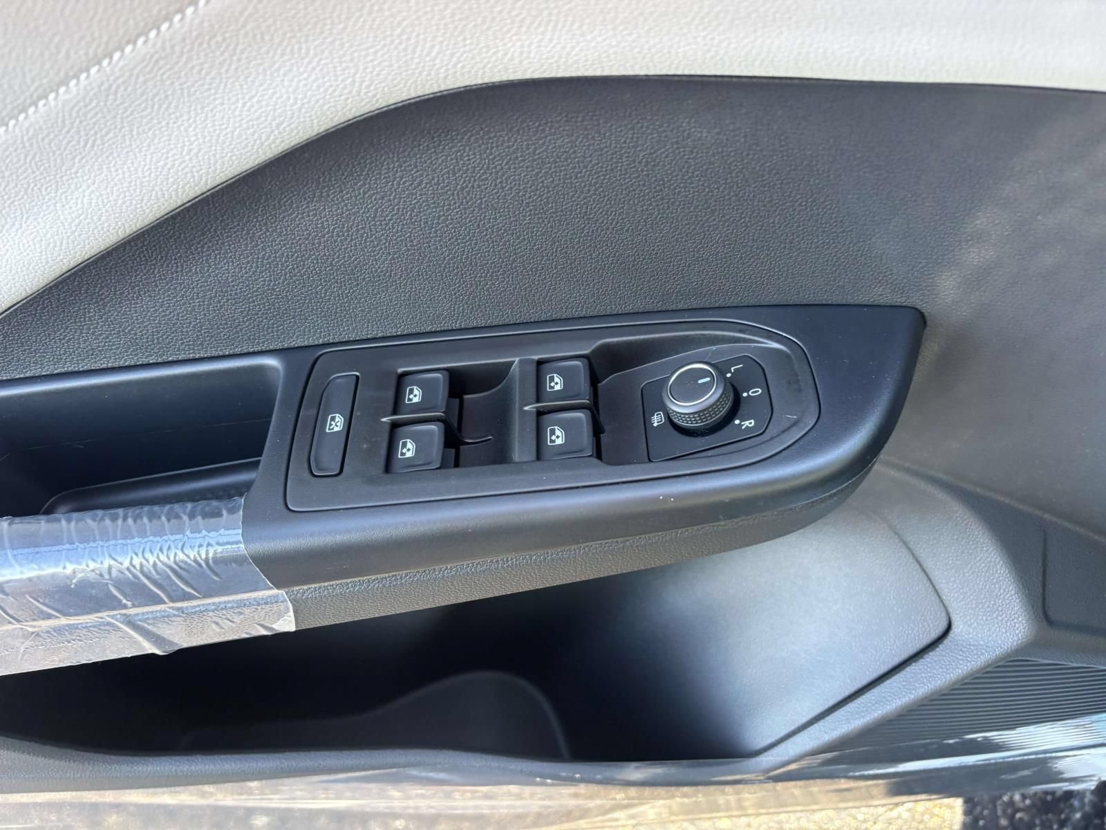 New 2026 Volkswagen Taos SEL AWD/4WD image 13