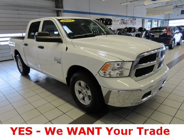 Used 2023 RAM 1500 Classic SLT w/ Trailer & Traction Group image 17