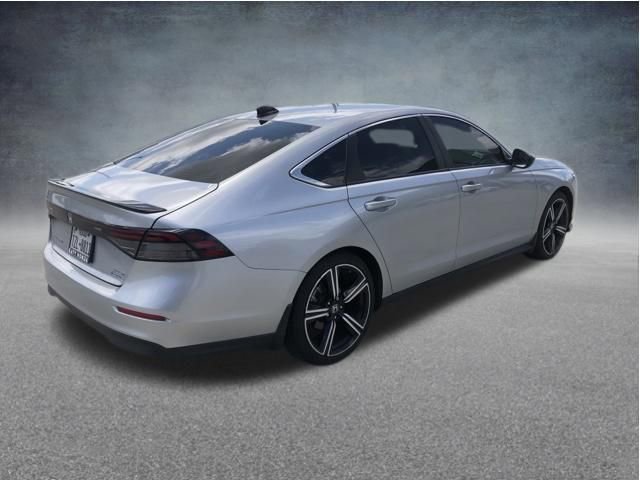 Used 2024 Honda Accord Sport image 7