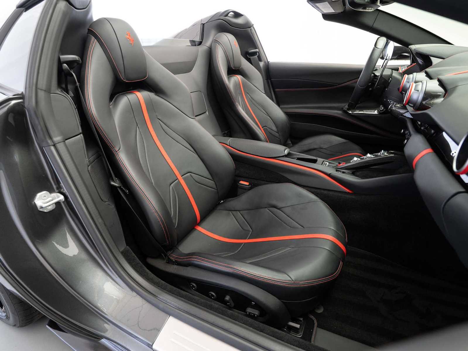 Used 2021 Ferrari 812 GTS RWD image 14