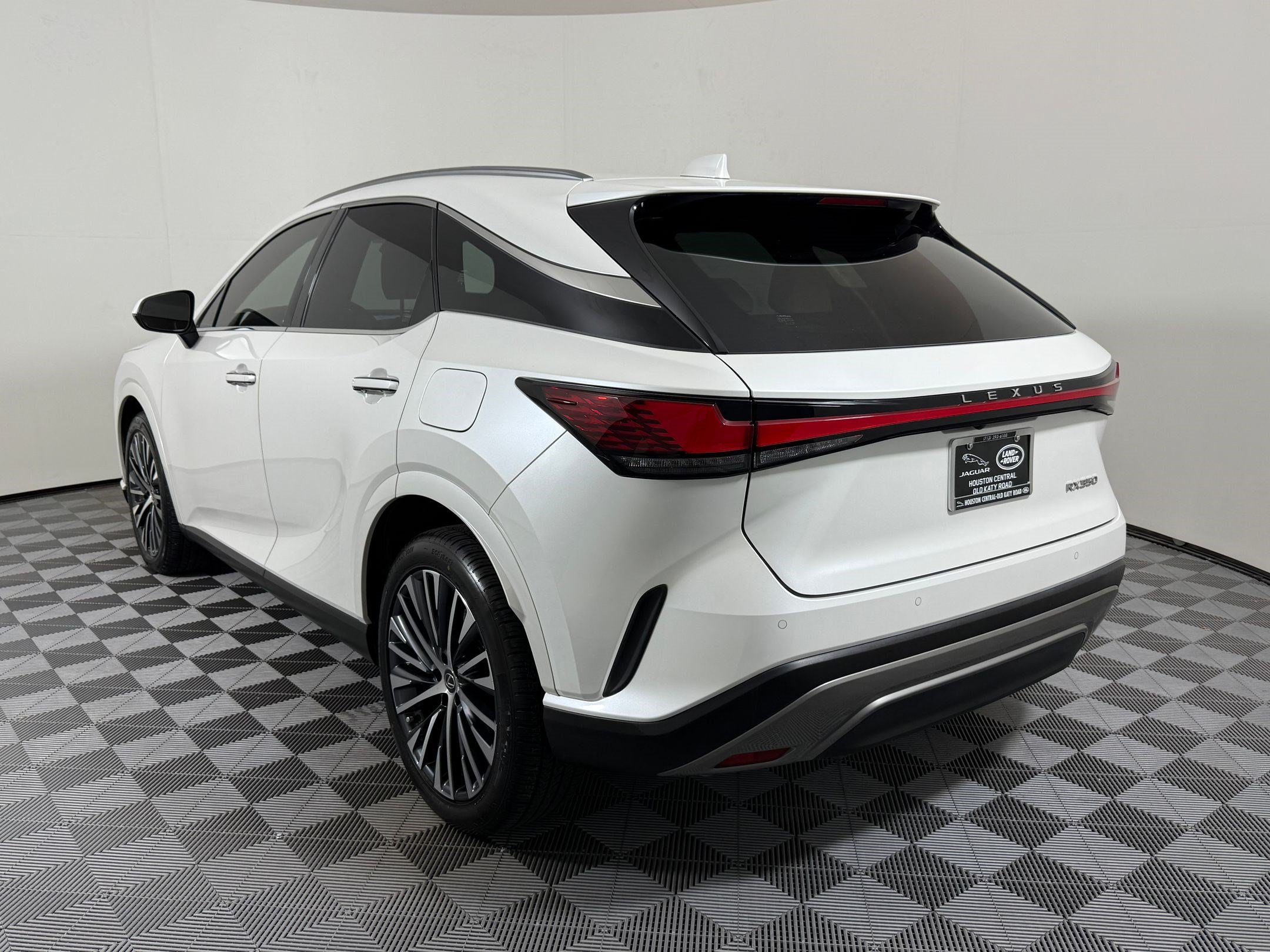Used 2023 Lexus RX 350 Premium Plus w/ Accessory Package (Z1) FWD image 3