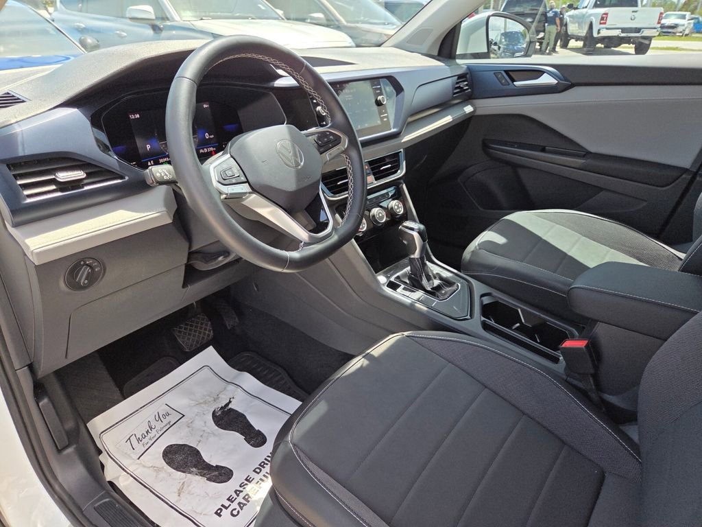 Used 2023 Volkswagen Taos SE image 23
