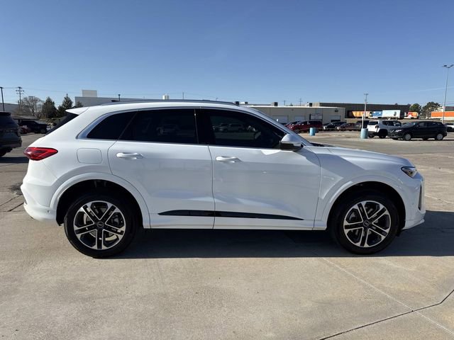 Used 2025 Audi Q5 2.0T Premium w/ Convenience Package image 8