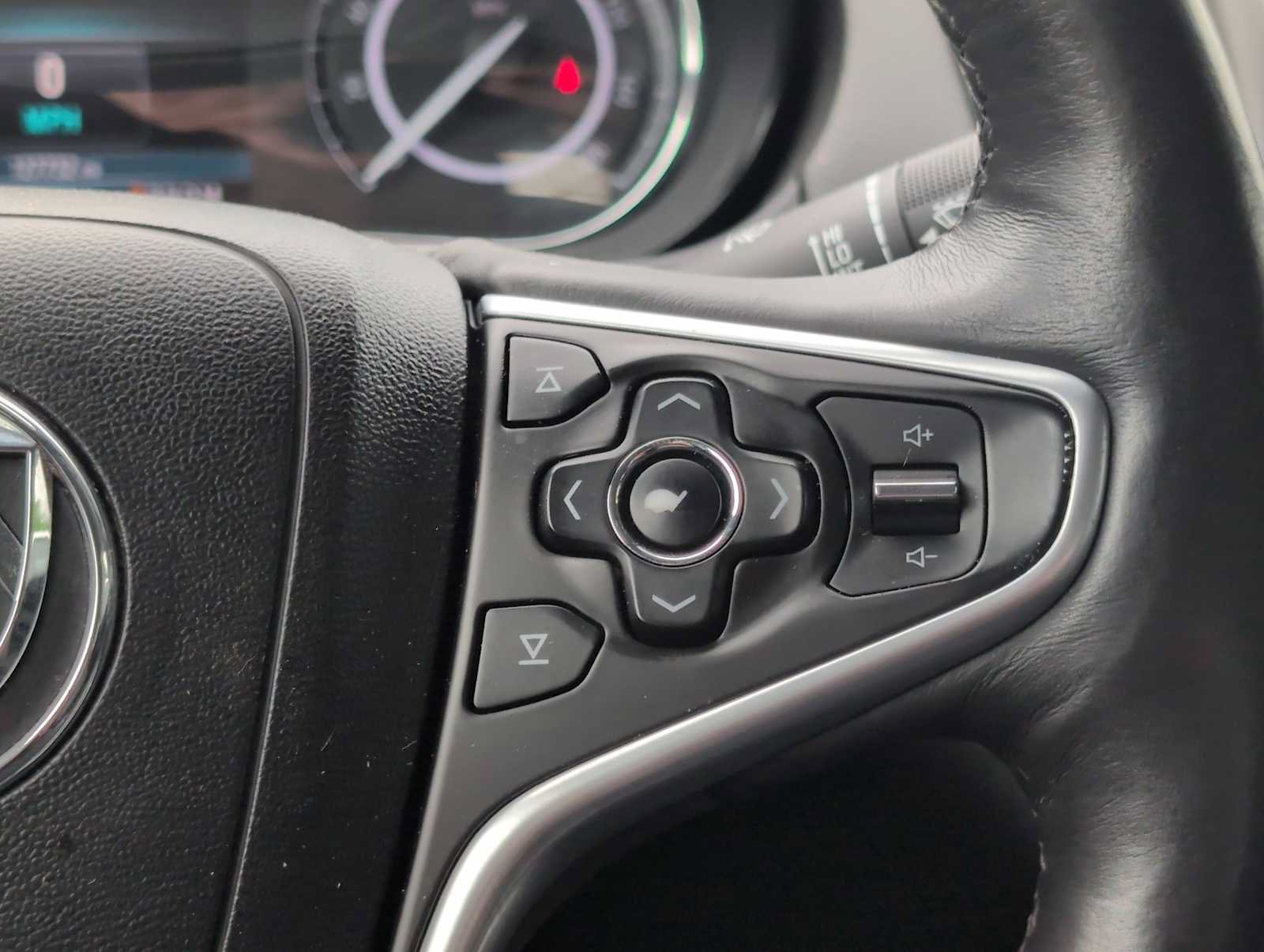 Used 2014 Buick Regal Premium FWD image 22