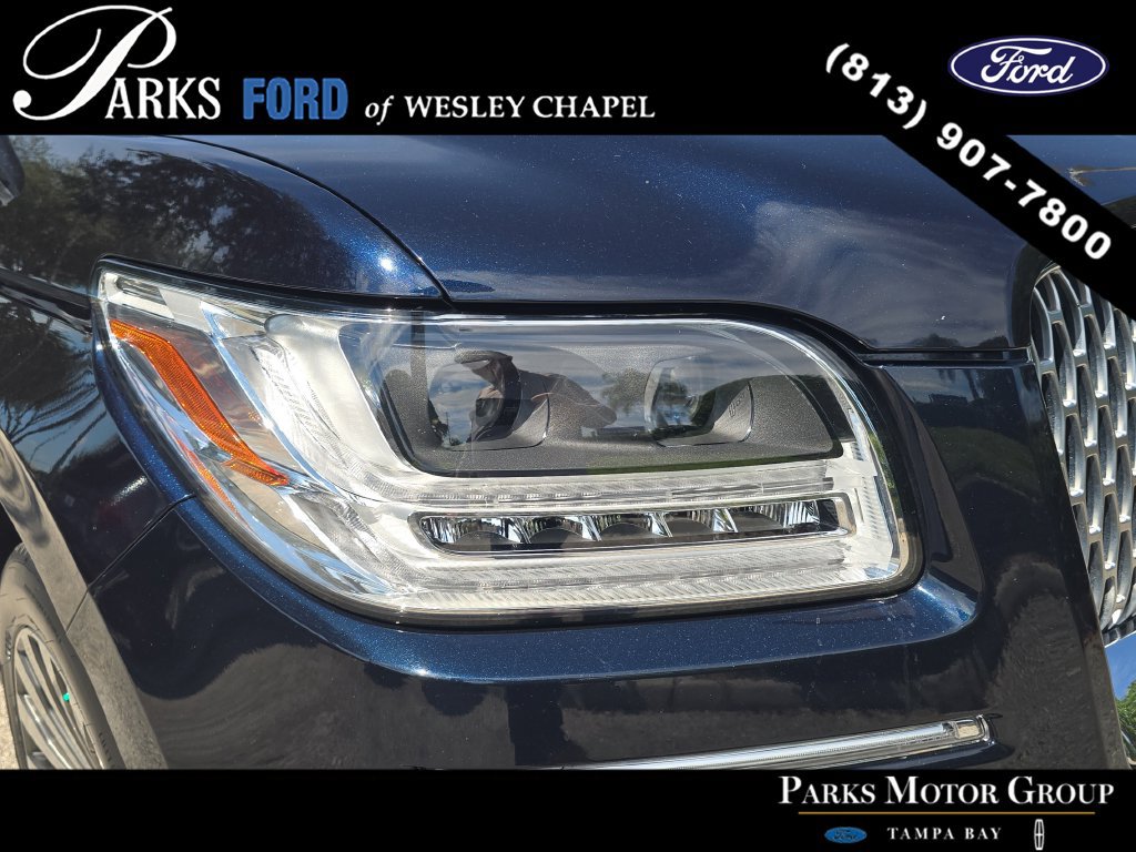 Used 2021 Lincoln Navigator Reserve w/ Luxury Package RWD image 7