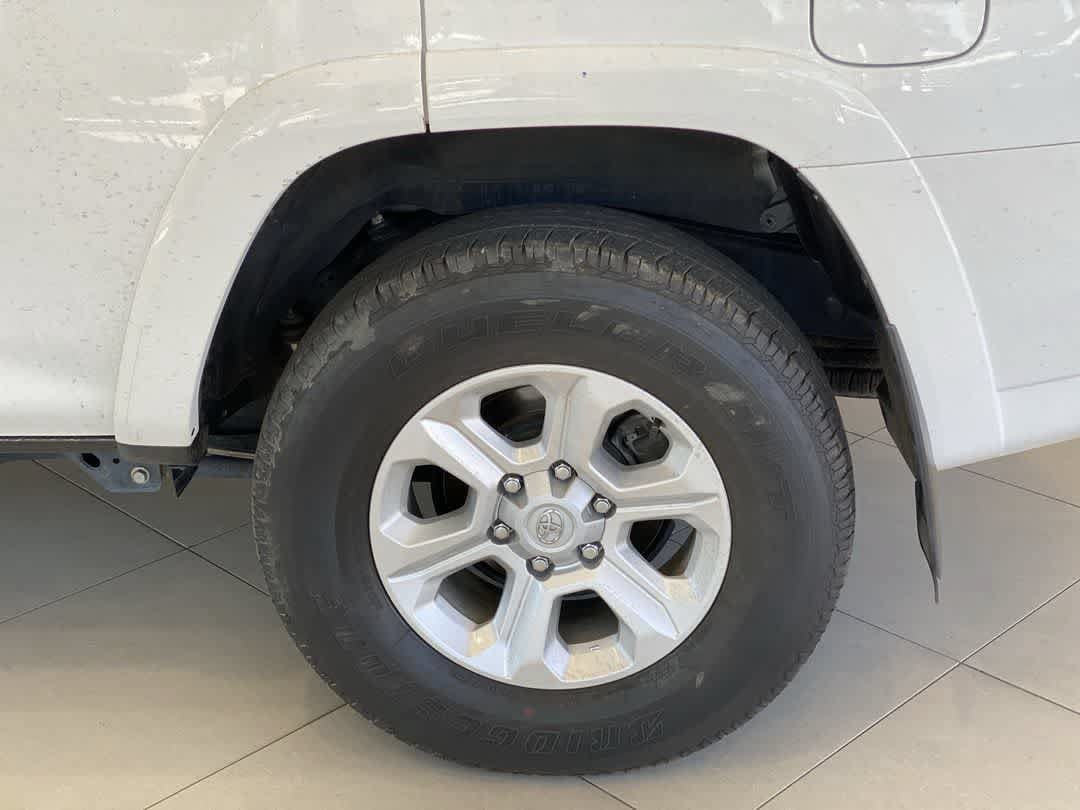 Certified 2024 Toyota 4Runner SR5 AWD/4WD image 12