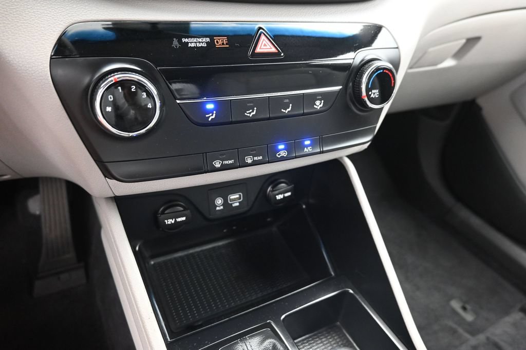 Used 2018 Hyundai Tucson SE AWD/4WD image 16