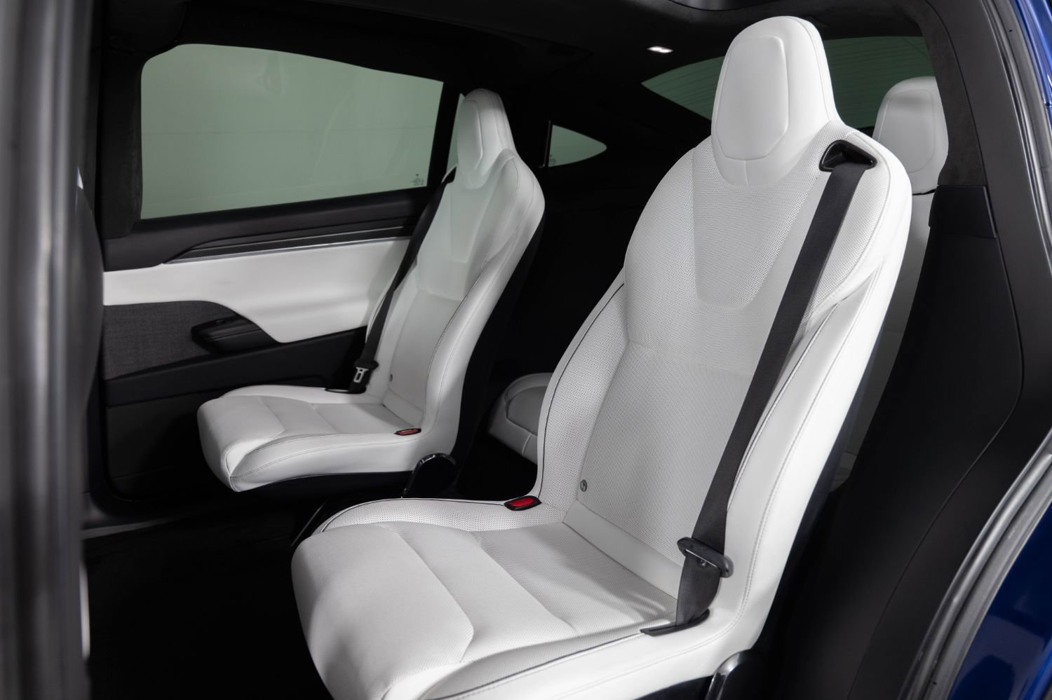 Used 2023 Tesla Model X Plaid image 17