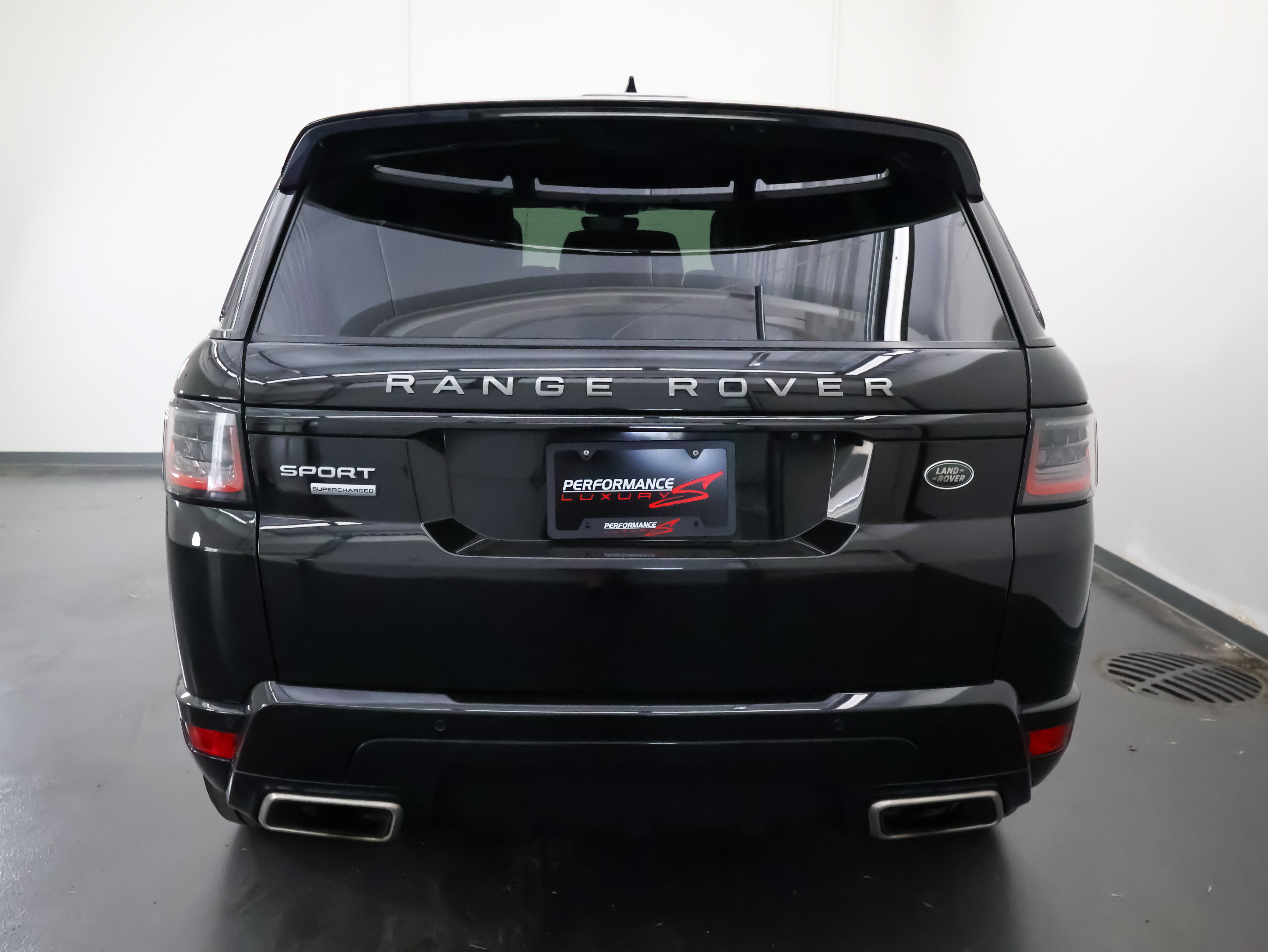 Used 2018 Land Rover Range Rover Sport Supercharged AWD/4WD image 4