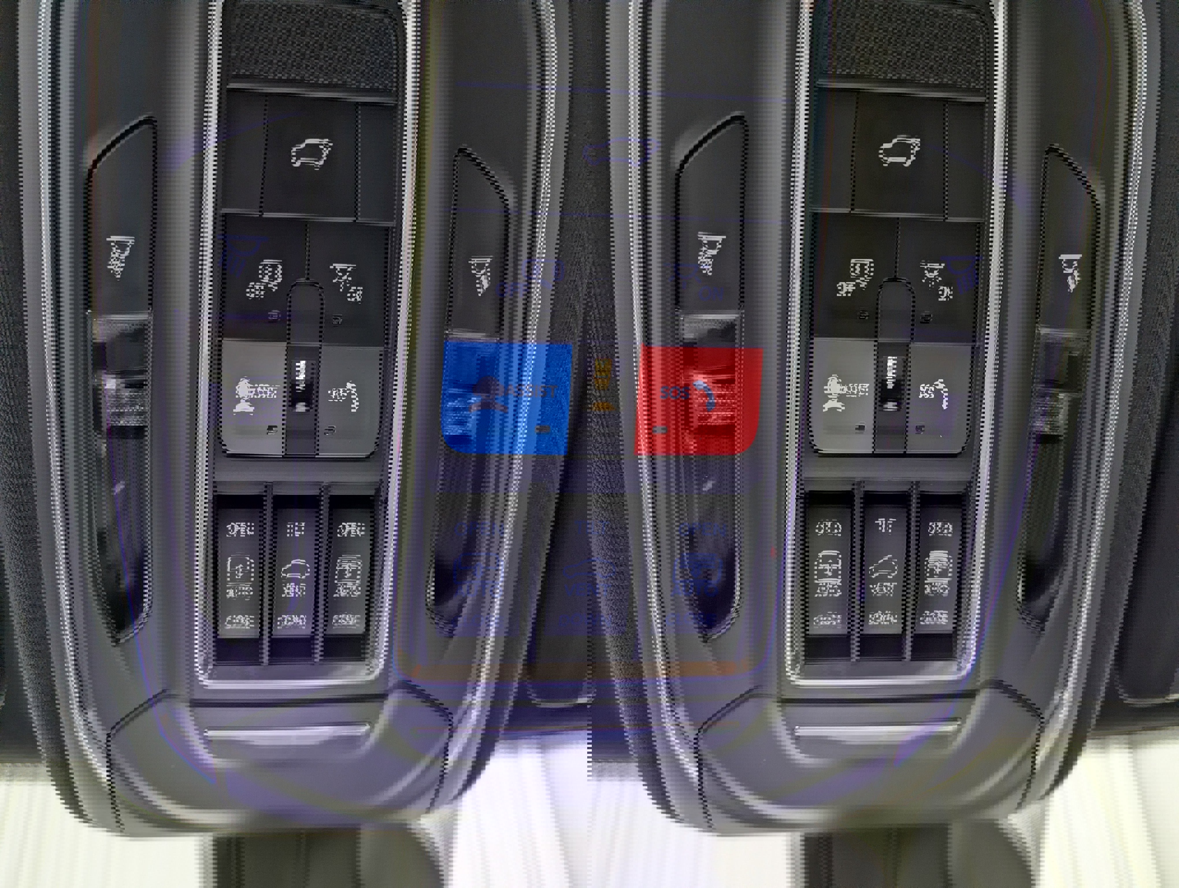 Used 2025 Jeep Grand Cherokee L Limited w/ Black Appearance Package image 35