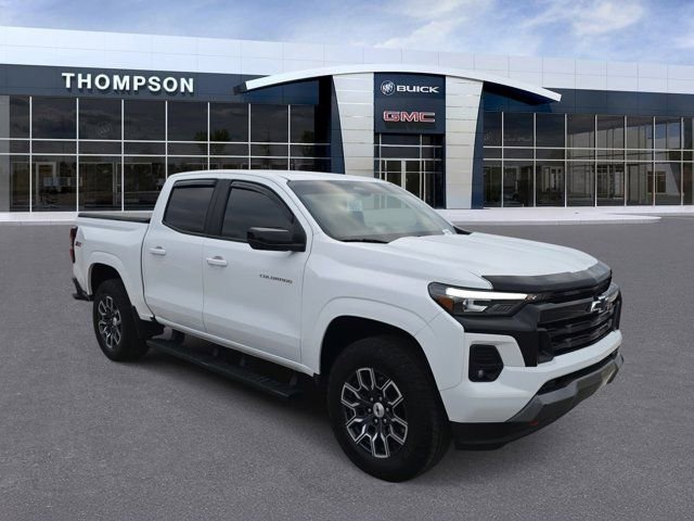 Used 2024 Chevrolet Colorado Z71 w/ Z71 Convenience Package 2