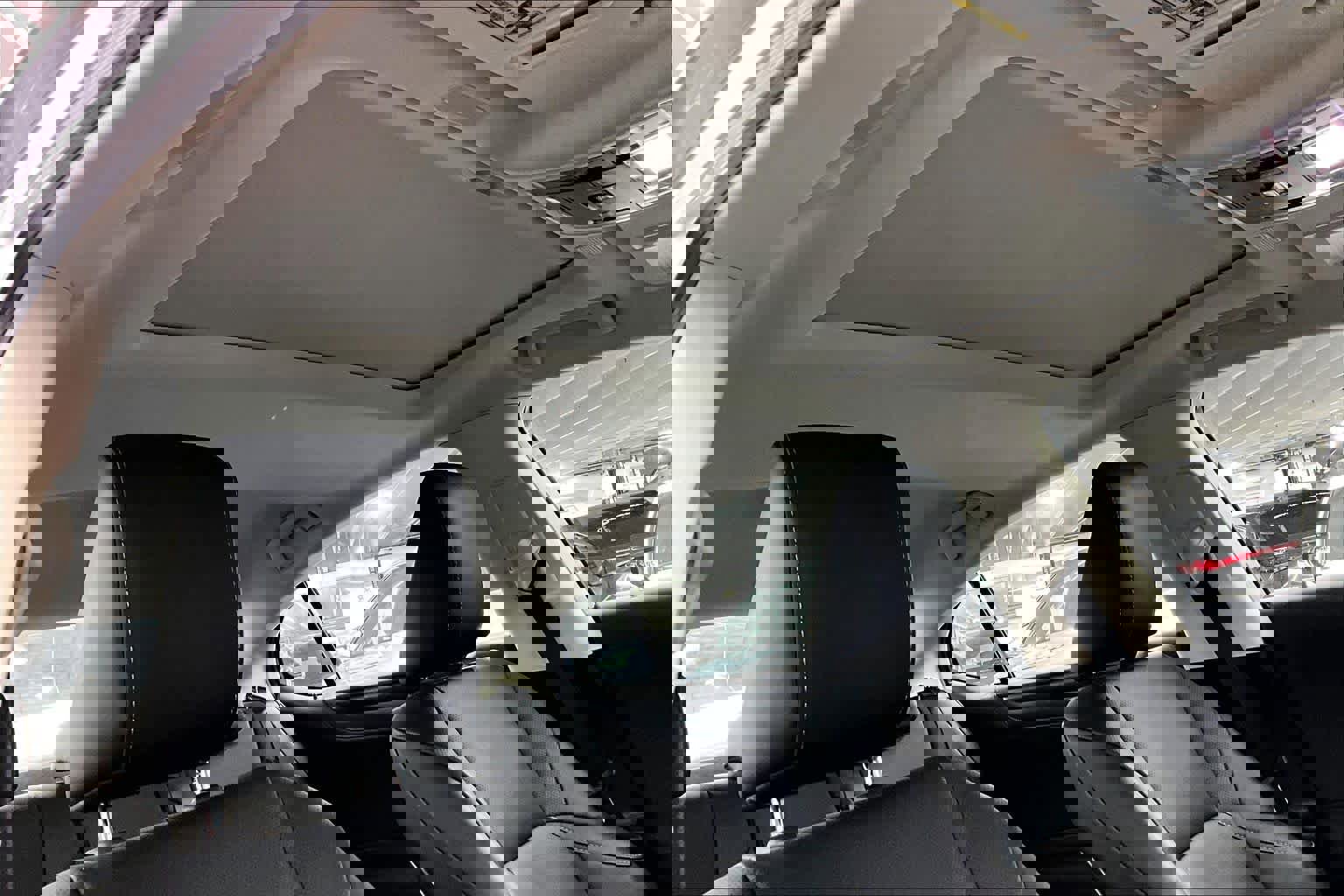 Used 2025 Lexus ES 300h w/ Premium Package image 13