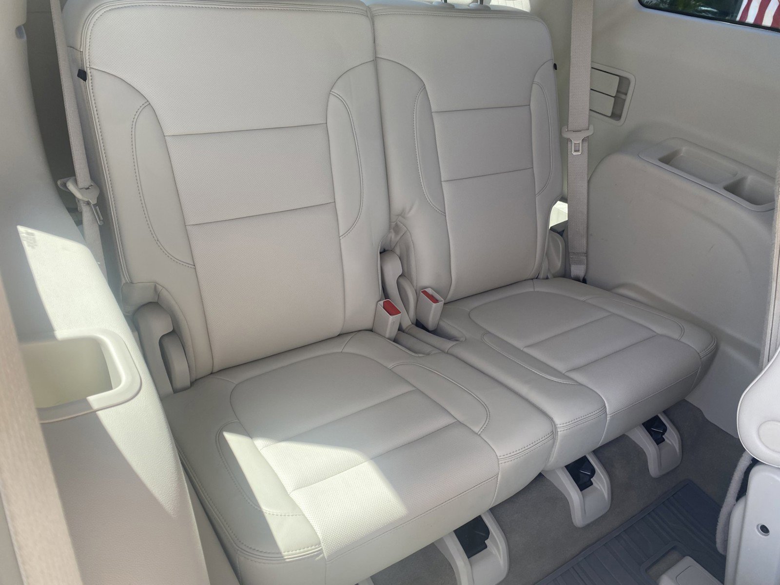 Used 2021 GMC Acadia Denali w/ Denali Ultimate Package AWD/4WD image 13