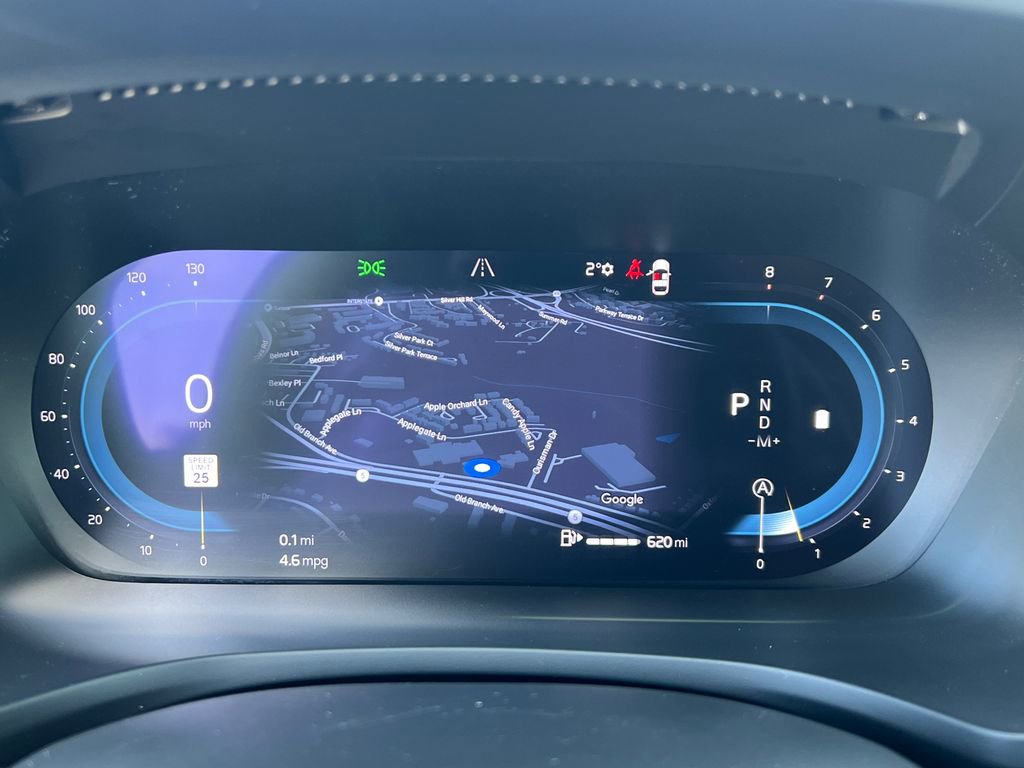 Used 2024 Volvo V60 B5 Cross Country Plus image 32