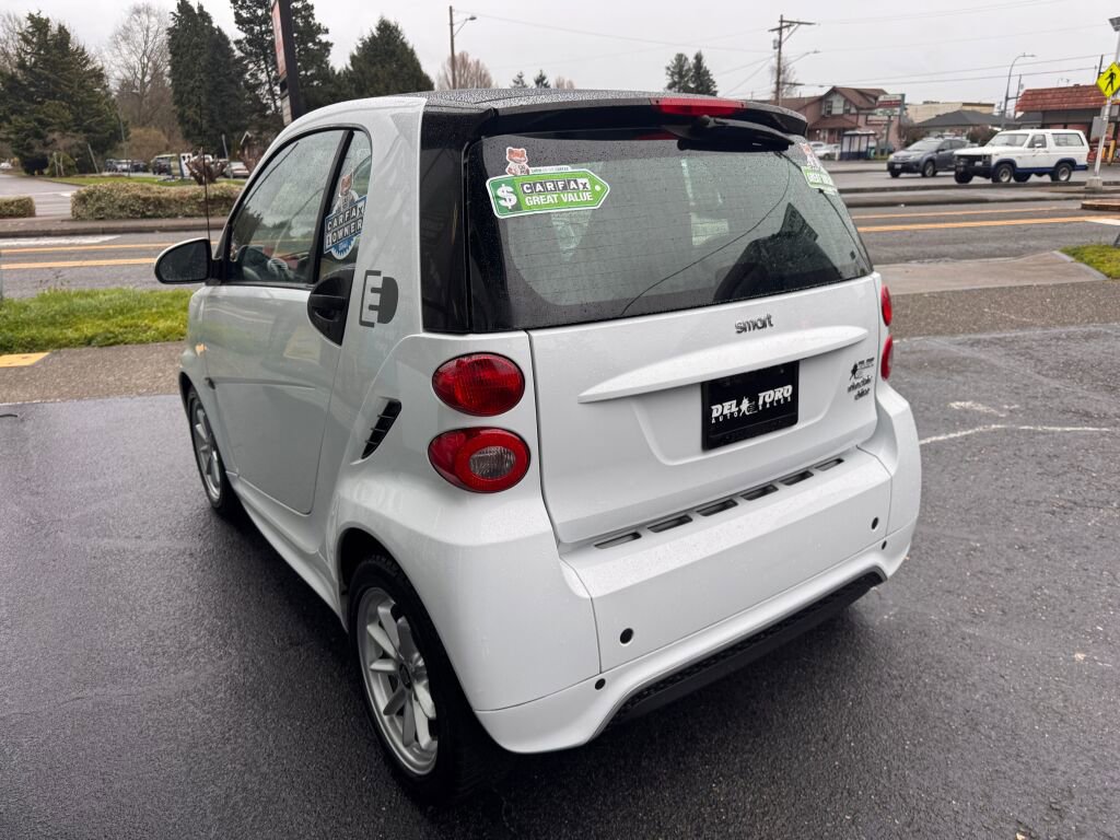 Used 2016 smart fortwo electric drive RWD image 9