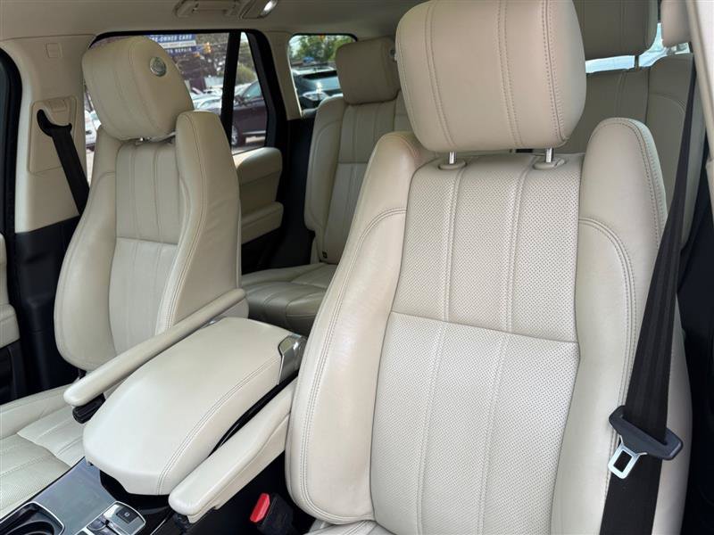 Used 2017 Land Rover Range Rover HSE AWD/4WD image 11