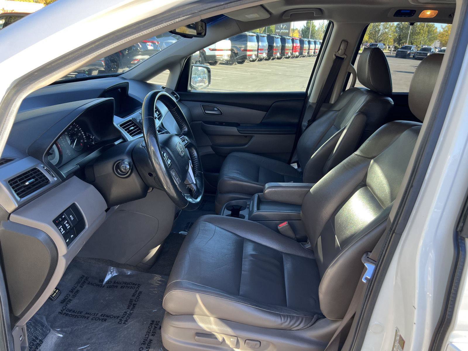 Used 2013 Honda Odyssey Touring image 28
