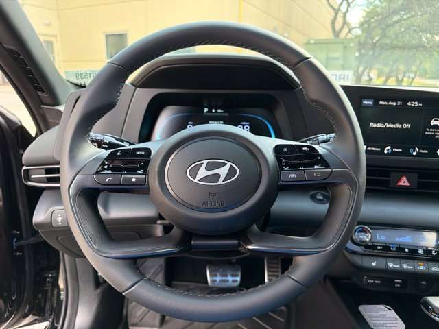New 2026 Hyundai Elantra SEL Sport FWD image 8