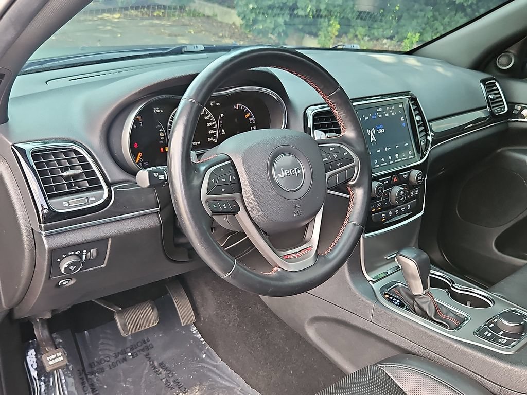 Used 2021 Jeep Grand Cherokee Trailhawk w/ Trailhawk Luxury Group AWD/4WD image 22